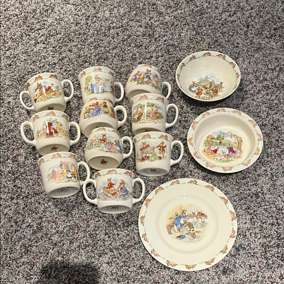 Royal doulton bunnykins Vintage Illustrated Ceramic Dining Set - Picture 1 of 14